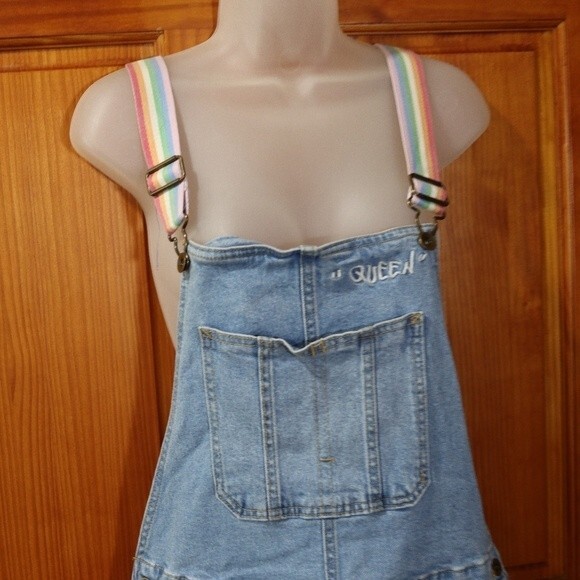 Target Pride Pastel Rainbow Queen Embroidered Shortalls Overall Shorts Medium - Picture 14 of 16